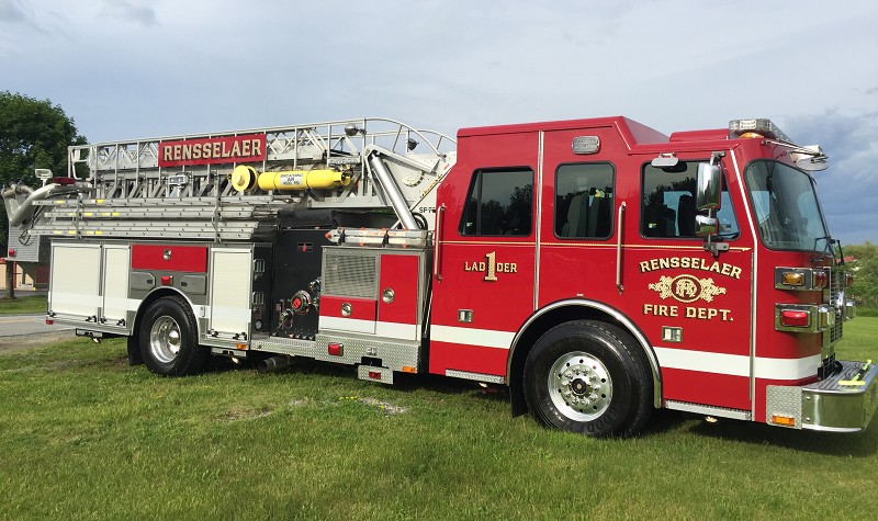 Sutphen SP70 Ladder 1.jpg